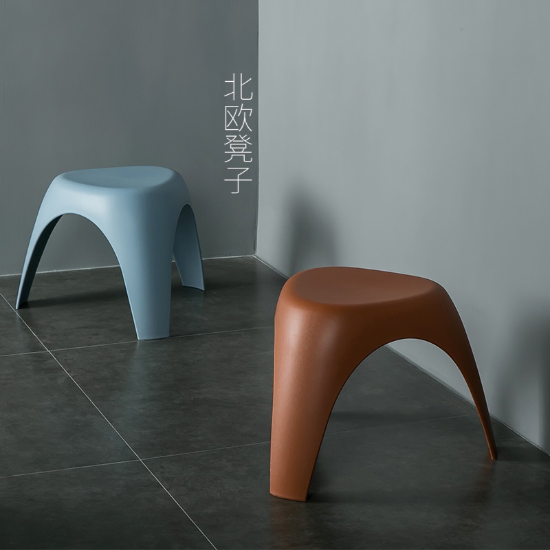 北欧塑料矮凳子家用加厚成人可堆叠换鞋凳子简约创意小户型等位凳