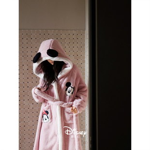 迪士尼新款睡衣女冬季保暖法兰绒连帽睡袍温暖甜美少女珊瑚绒浴袍
