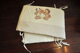 外单 微瑕 nattou 婴儿床防撞保护垫缓冲垫床围床用挡布 象和刺猬