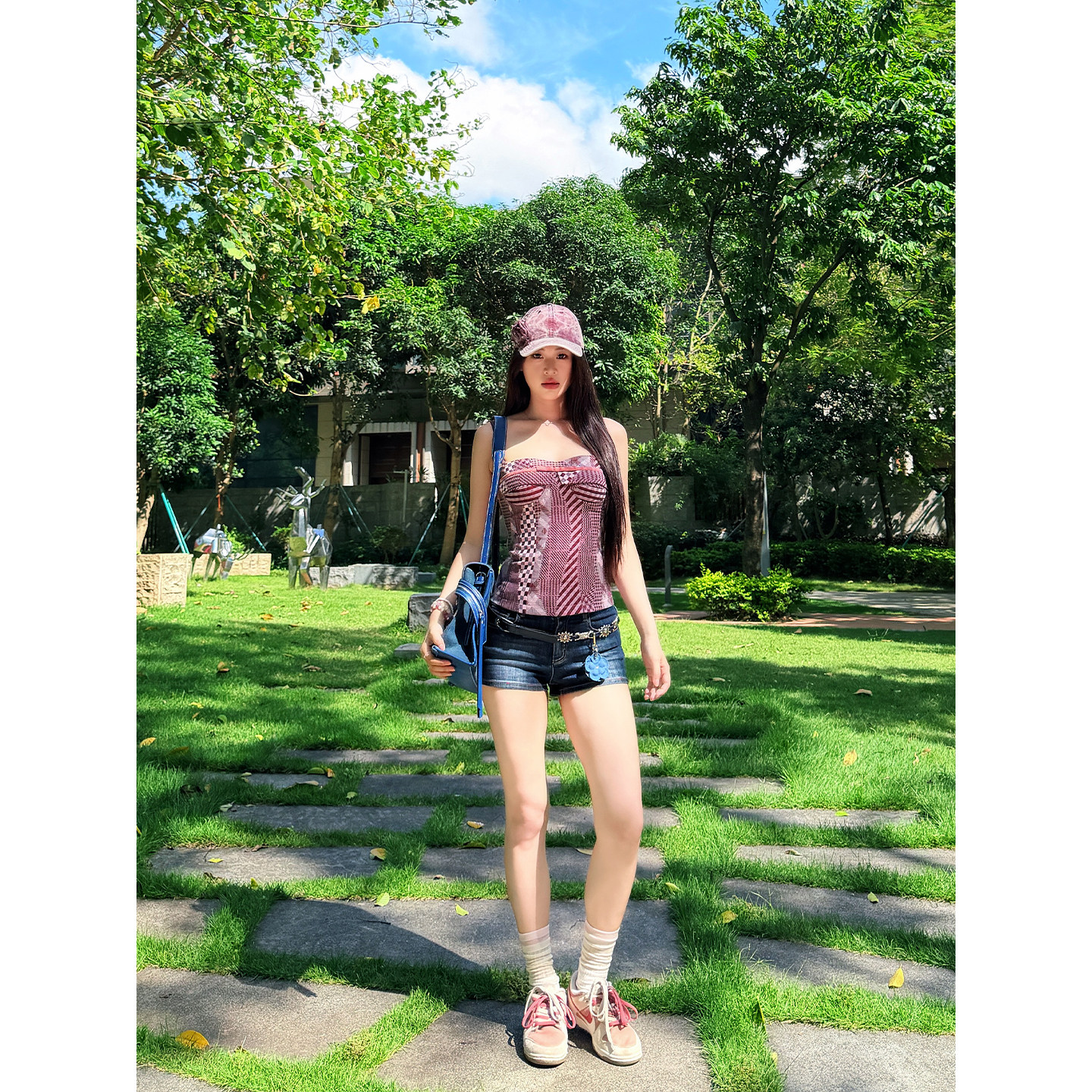 六指导 长腿加分项 复古辣妹修身牛仔短裤女夏季做旧百搭弹力热裤
