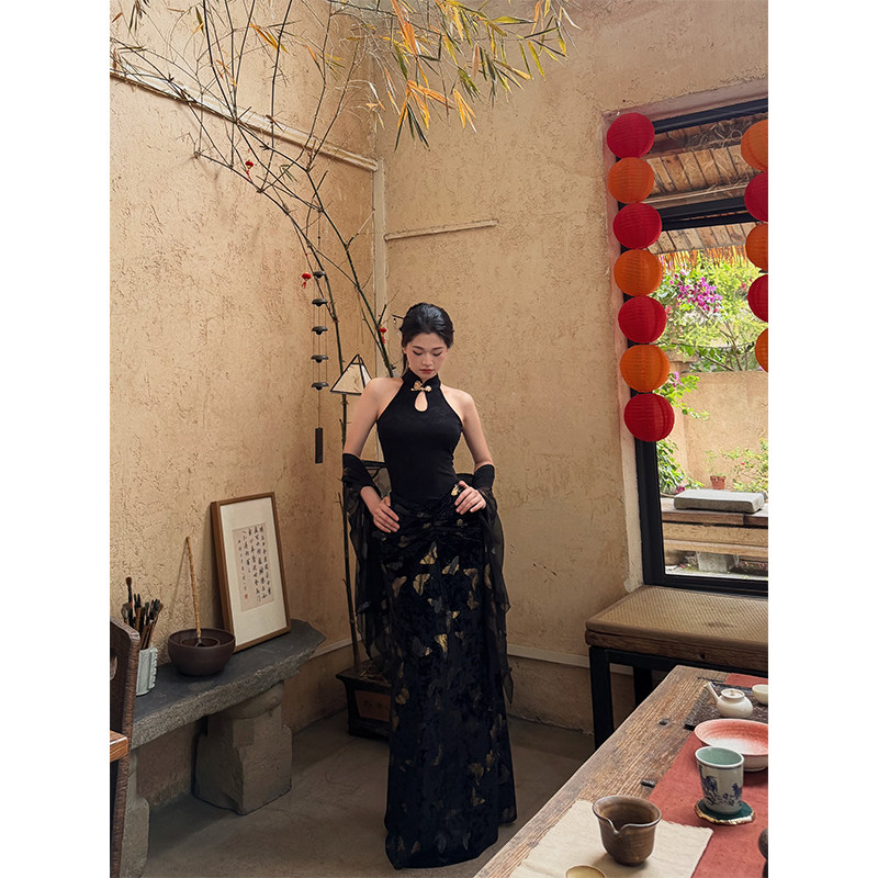 六指导 晚庭蝶序 复古新中式丝绒印花半身裙女遮肉显瘦黑色A字裙