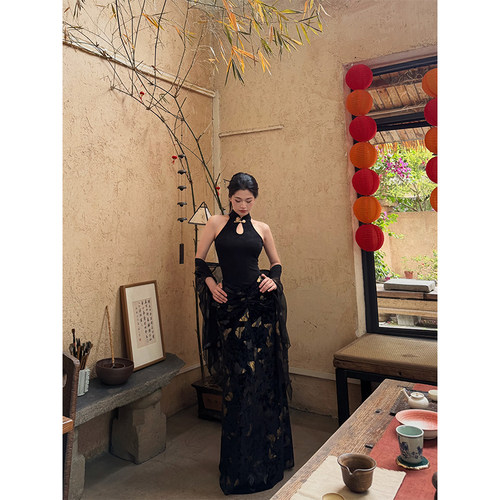 六指导 晚庭蝶序 复古新中式丝绒印花半身裙女遮肉显瘦黑色A字裙