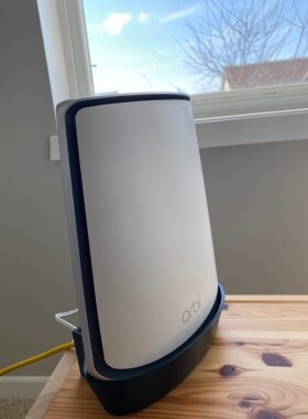 适用Netgear Orbi RBK850 860 RBS852墙面支架收纳架壁挂底座