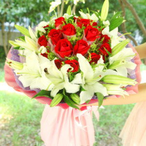 9支百合花束价格 9支百合花束图片 星期三