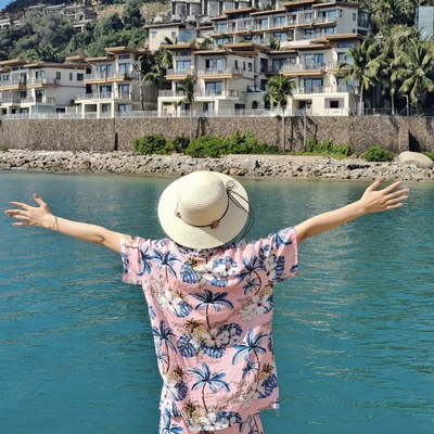 海南岛沙滩服三亚旅游拍照港风大码夏威夷花衬衫古着男短袖套装女