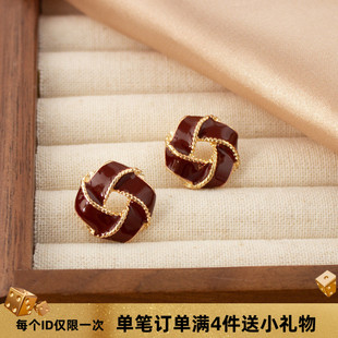 复古同心结耳环小众独特法式酒红耳环高级感气质无耳洞蚊香盘耳夹