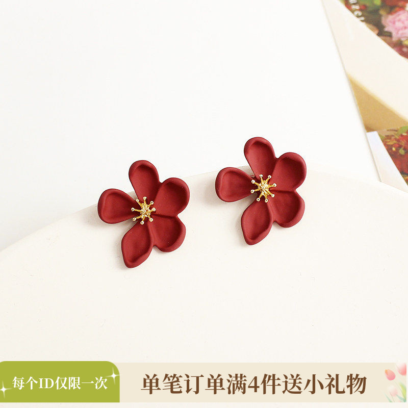 复古港风红色小巧花朵耳钉高级设计感耳饰森系小清新无耳洞耳夹女