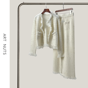 金银丝格子拉毛小香三件套外套 愿被温柔化解 悦迷Art Nuts