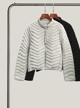 悦迷Art Nuts 芳华悦己 秋冬通勤时尚波浪纹立领修身短款羽绒服