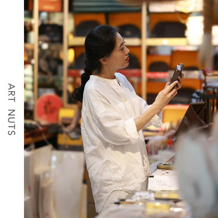 在水一方 高密空气亚麻 多面优雅 悦迷 衬衫 Nuts 无领长袖 Art