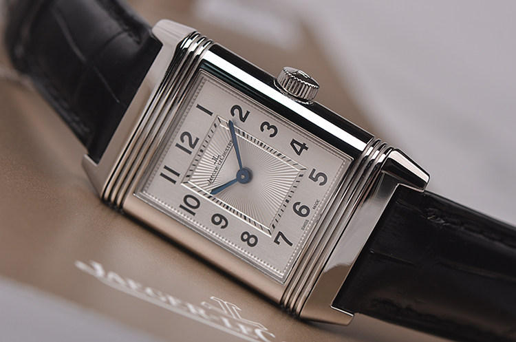 已售出【99新】积家翻转面两针石英折叠扣皮带女表Q2618430有保卡