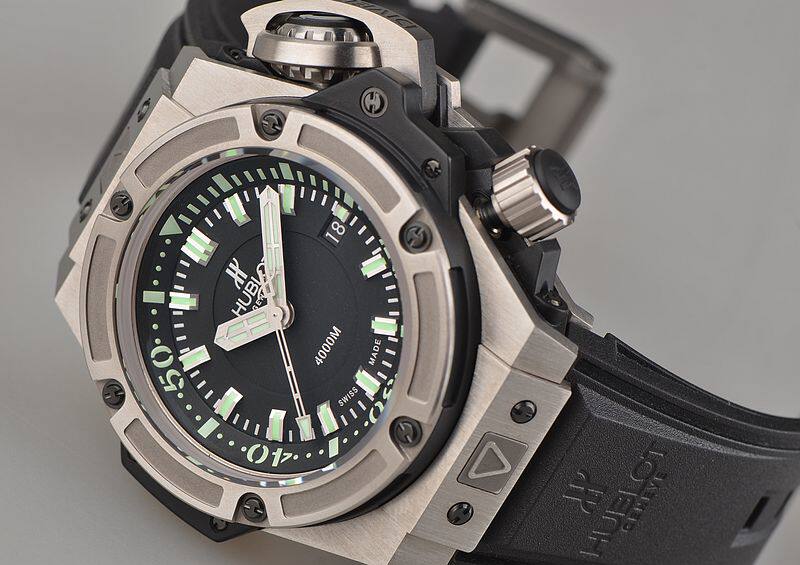 已售出【98新】宇舶限量版钛合金4000米防水自动男表731.NX.1190.RX全套