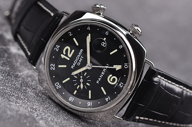 已售出【98新】沛纳海Radiomir限量版两地时日历自动折叠扣男表pam00242