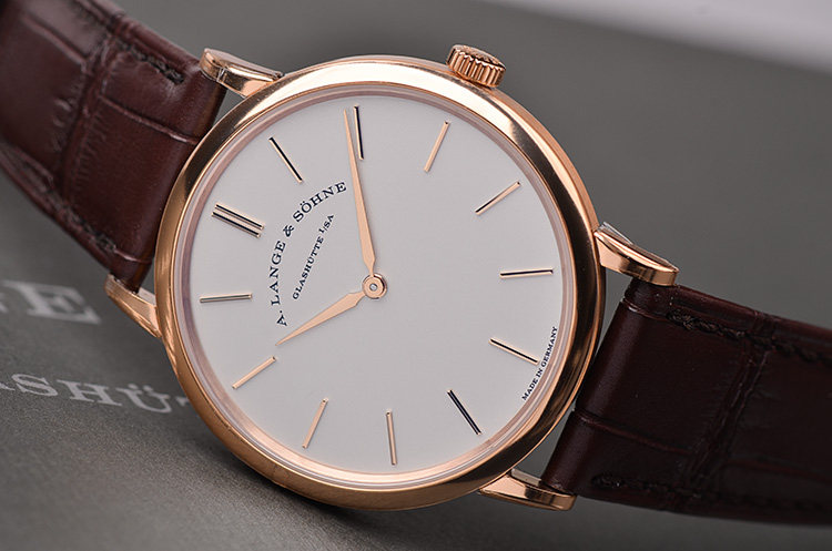 已售出【未使用品】朗格萨克森玫瑰金37MM三天动能手上链男表201.033