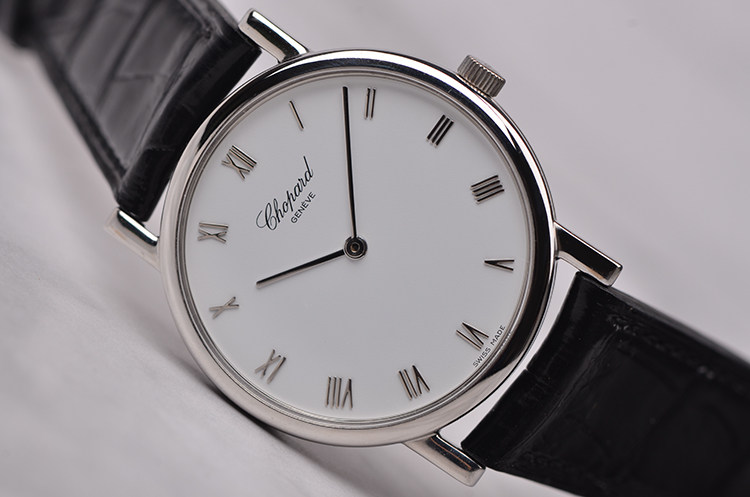 已售出【97新】萧邦经典系列白金超薄两针手上链皮带腕表163154-1001