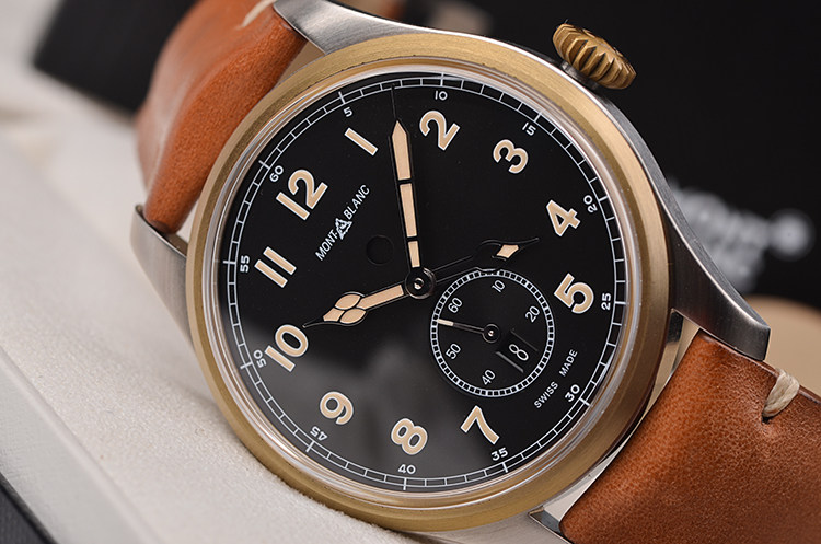 已售出【99新】万宝龙1858系列青铜及钢GMT日历自动男表U0116479盒证齐