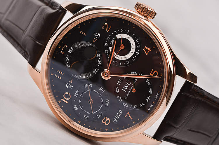 已售出【98新】万国葡萄牙玫瑰金万年历南北月相自动男表IW503202盒证齐