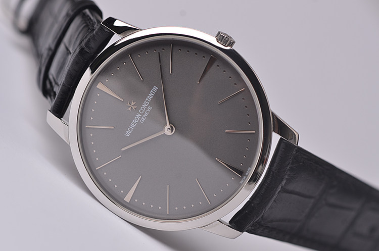 已售出【98新】江诗丹顿传承PT950铂金灰盘手上链男表81180/000P-9539