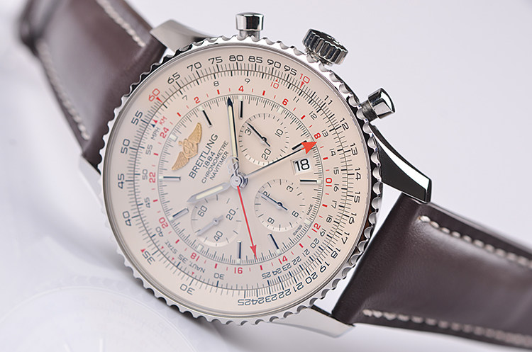 已售出【98新】百年灵航空计时1系列GMT计时日历男表AB044121.G783.756P