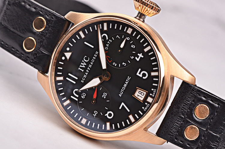 已售出【97新】万国大飞arije限量版玫瑰金动显7日链自动男表IW500416