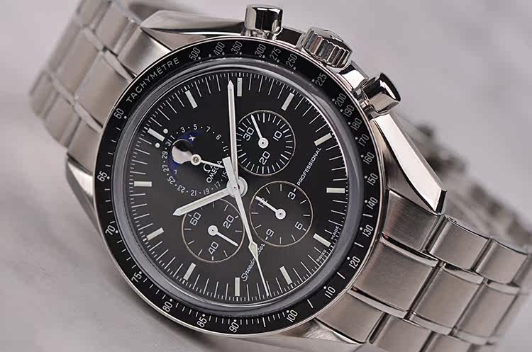 已售出【98新】欧米茄超霸计时月相手上链1866机芯钢带男表3576.50.00