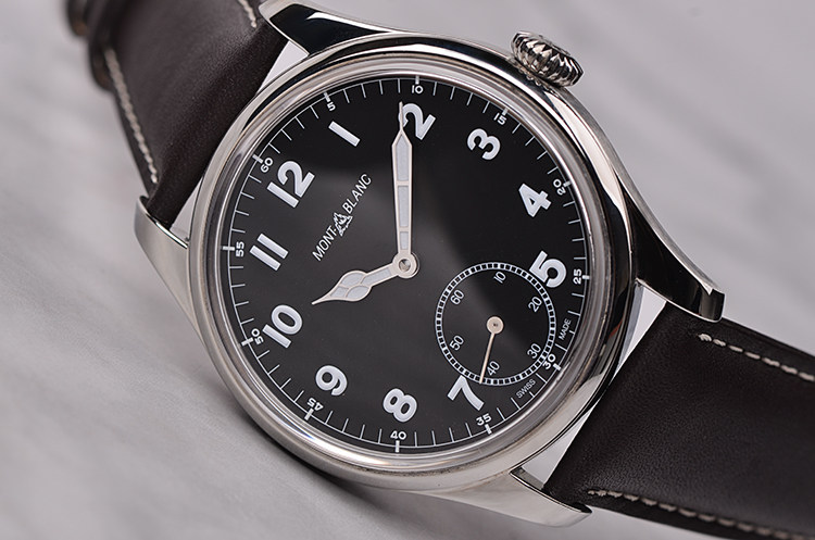 已售出【未使用】万宝龙1858系列黑盘小三针手上链皮带男表U0112638