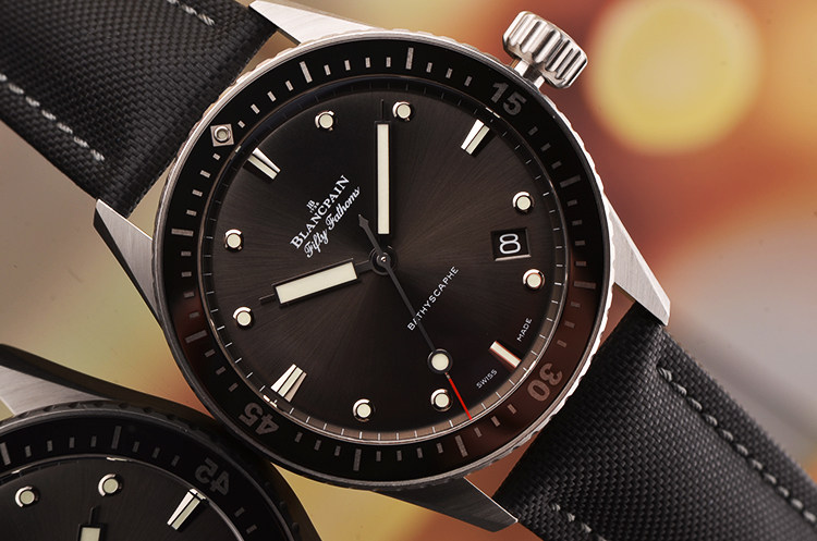 已售出【97新】宝珀五十噚深灰盘大三针日历自动机械男表5000-1110-B52A