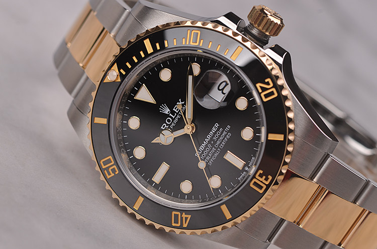 已售出【未使用品】劳力士126613新款间金黑自动机械男表 黑水鬼