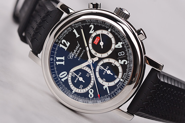 已售出【97新】萧邦经典赛车黑盘计时日历自动机械胶带男表158331