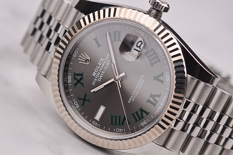 已售出【98新】劳力士日志型白金圈灰盘绿罗马自动机械男表126334盒证齐