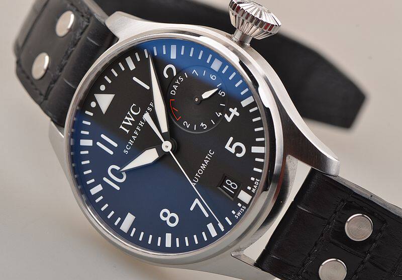 已售出【97新】万国大飞黑盘7日链动显大日历折叠扣皮带男表IW500901