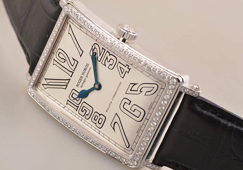 已售出【97新】罗杰杜彼白金长方形限量28只镶钻两针自动机械皮带男表