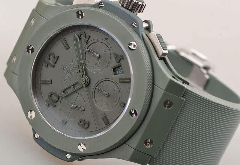 已售出【未使用品】宇舶大爆炸绿陶瓷自动计时日历胶带301.GI.5290.RG