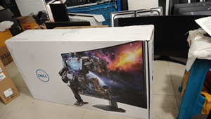 DELL戴尔S3222DGM 32英寸2K165hz超清电竞游戏显示器 黑色曲面款