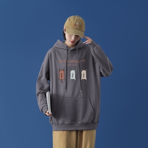 L2838P48中性模特潮流元素潮趣文字字母印花常规款连帽卫衣男图片