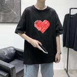 黑色