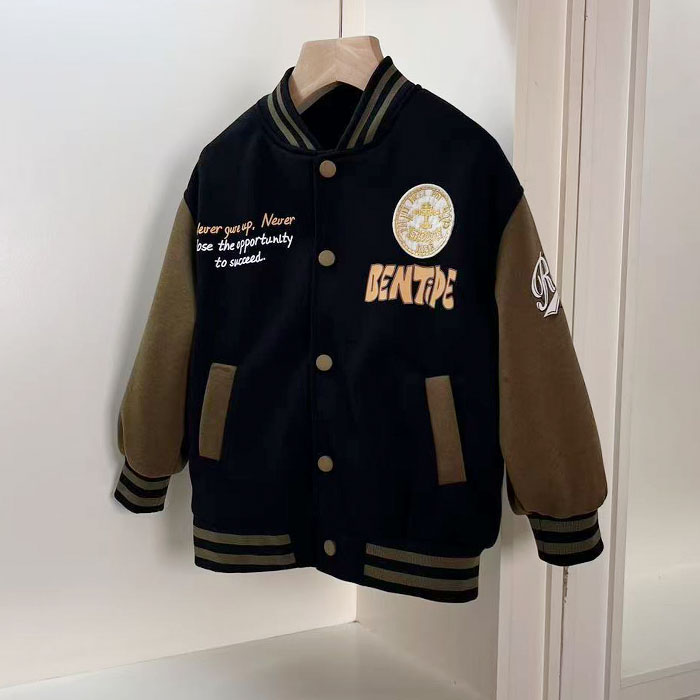 622男女童长袖外套春秋夹克衫110-170cm 特价！