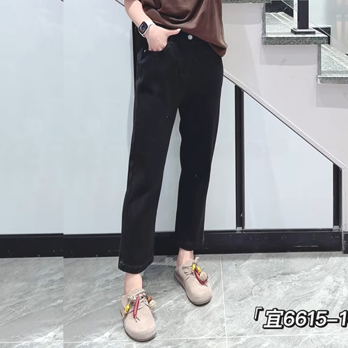 宜语析6615-1秋加大码牛仔烟管裤女 200斤胖妹mm弹力直筒八分裤黑