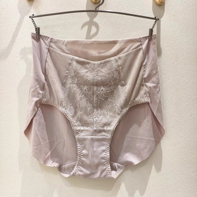 正品伊维斯春夏新款女士性感蕾丝高腰平角无痕包臀内裤10611118