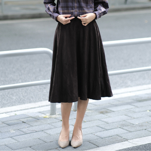 麂皮绒赫本裙高腰咖色伞裙a字半身裙中长裙女2025新款秋冬季