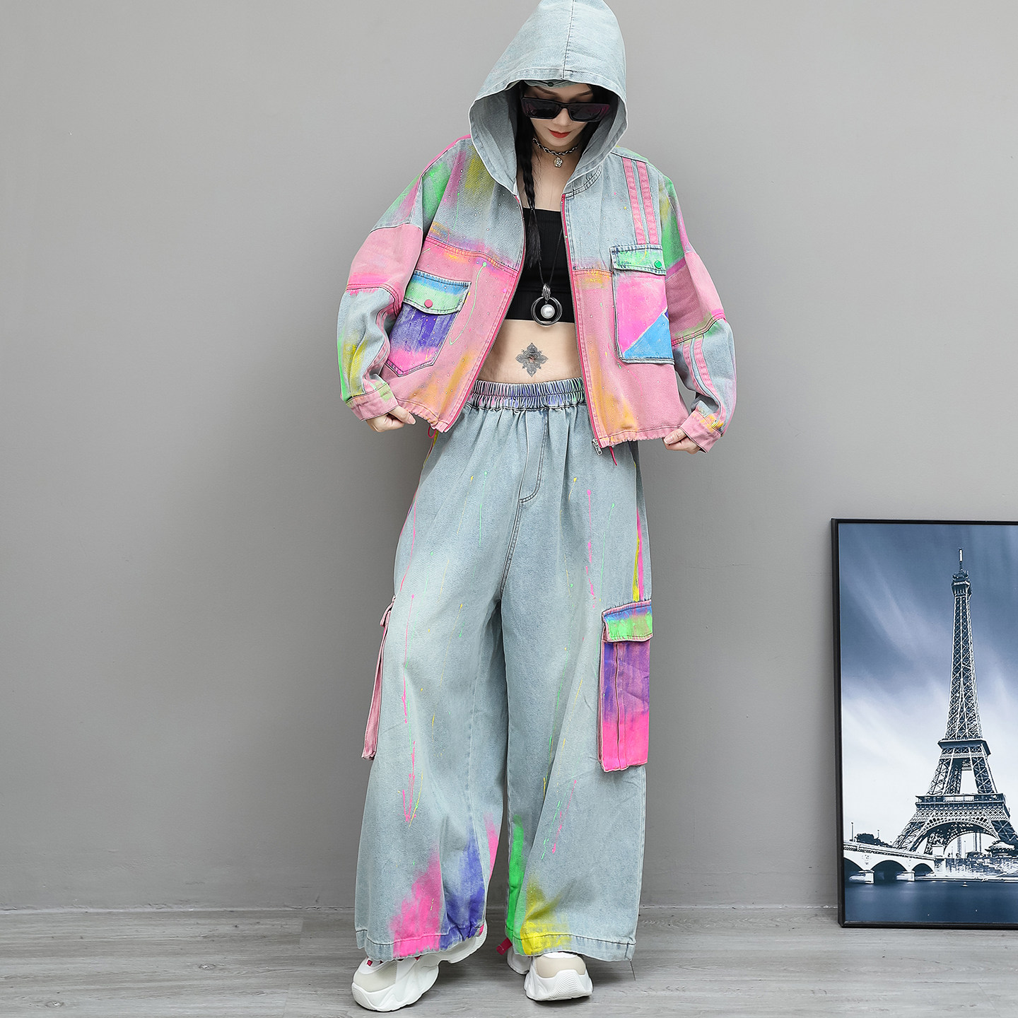 个性时尚套装女秋季彩绘烫钻拉链连帽短外套宽松阔腿长裤两件套潮图片