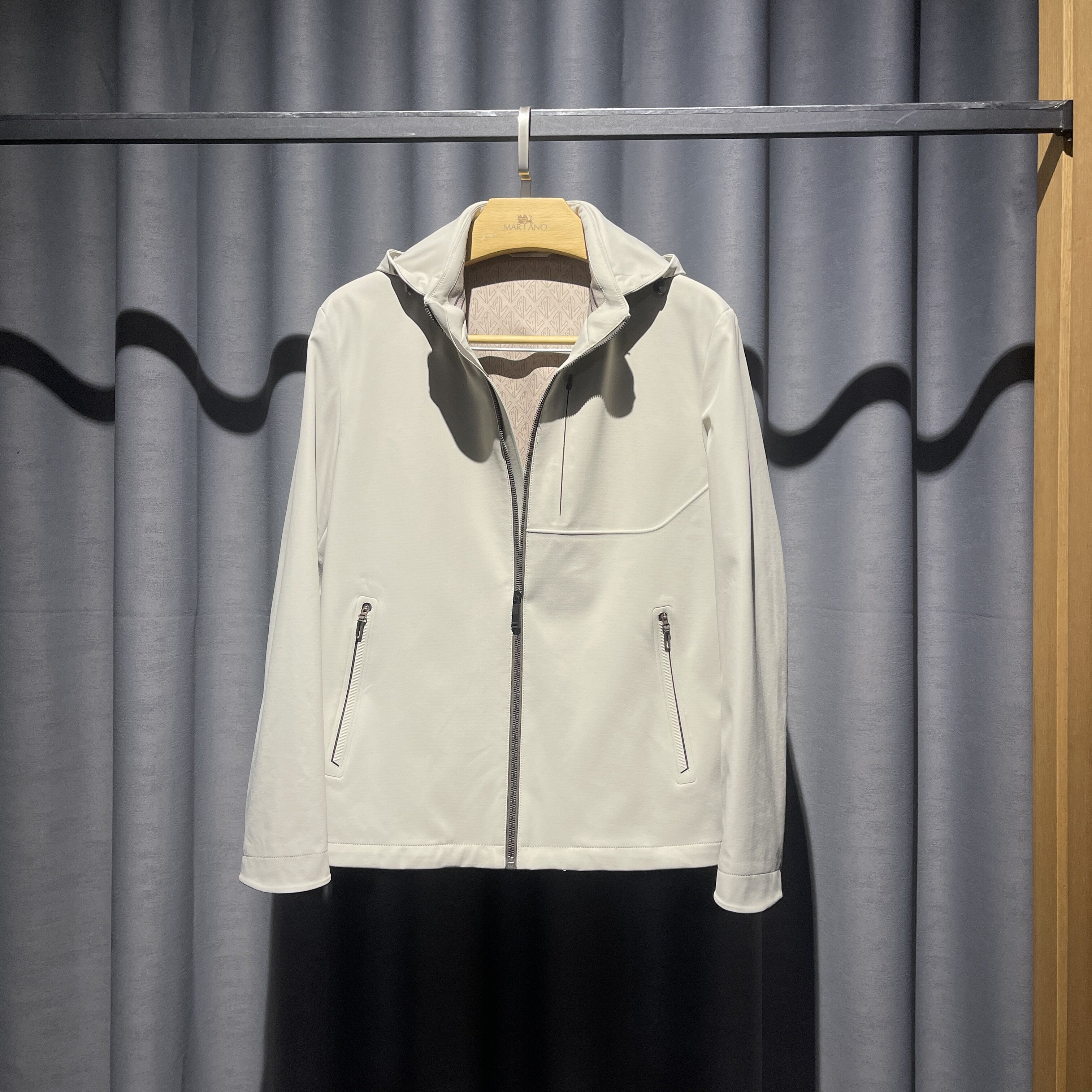 清仓 连帽可脱卸 年轻轻商务茄克 春秋复合抗皱 无痕工艺 男夹克