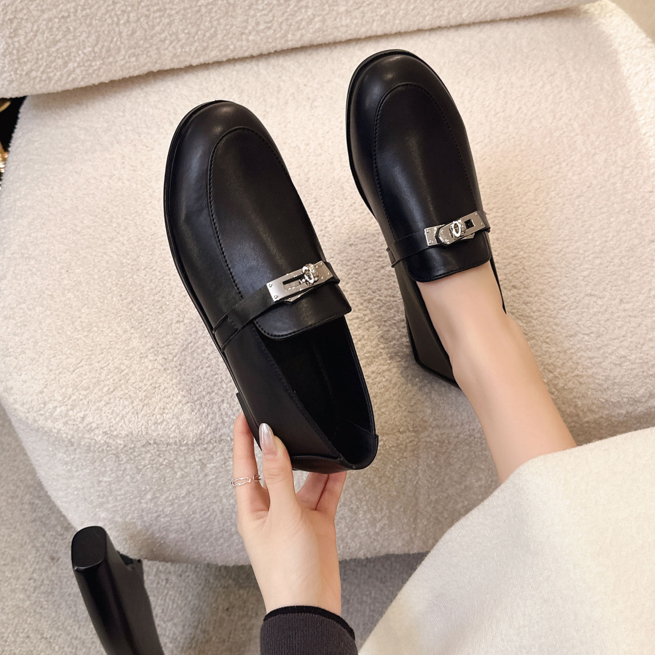 黑色锁扣乐福鞋女2026春新款英伦风一脚蹬圆头复古小皮鞋平底单鞋,女鞋,勃肯鞋/软木鞋,淘宝优惠券,粉丝福利购,淘宝优惠卷