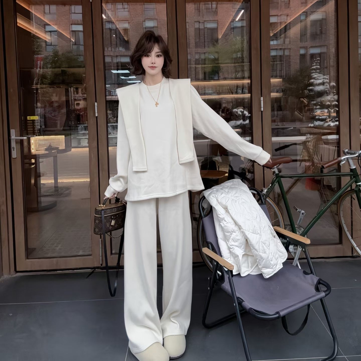 披肩加绒卫衣阔腿裤三件套套装女