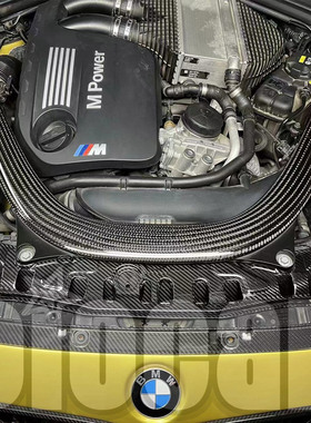 适用于宝马 F8x M3 M4 oiomotors碳纤维水箱框架 防护板 装饰板