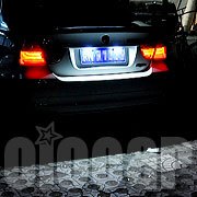 适用于宝马1系3系5系6系7系GTX1X5X6X3X1M3Z4超白光18LED牌照灯总