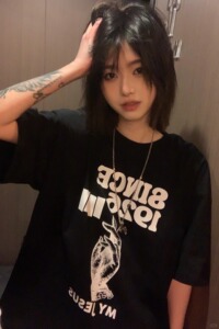 T0945-P25 夏季新款宽松印花短袖T恤女上衣情侣图片