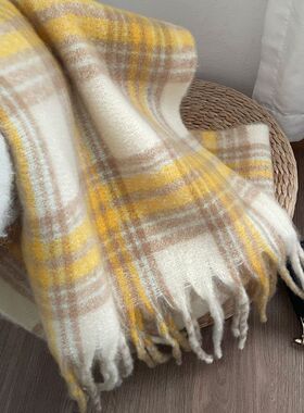 菠萝黄奶油格纹大围巾女仿羊绒秋冬新款欧美chic风加厚高级感披肩