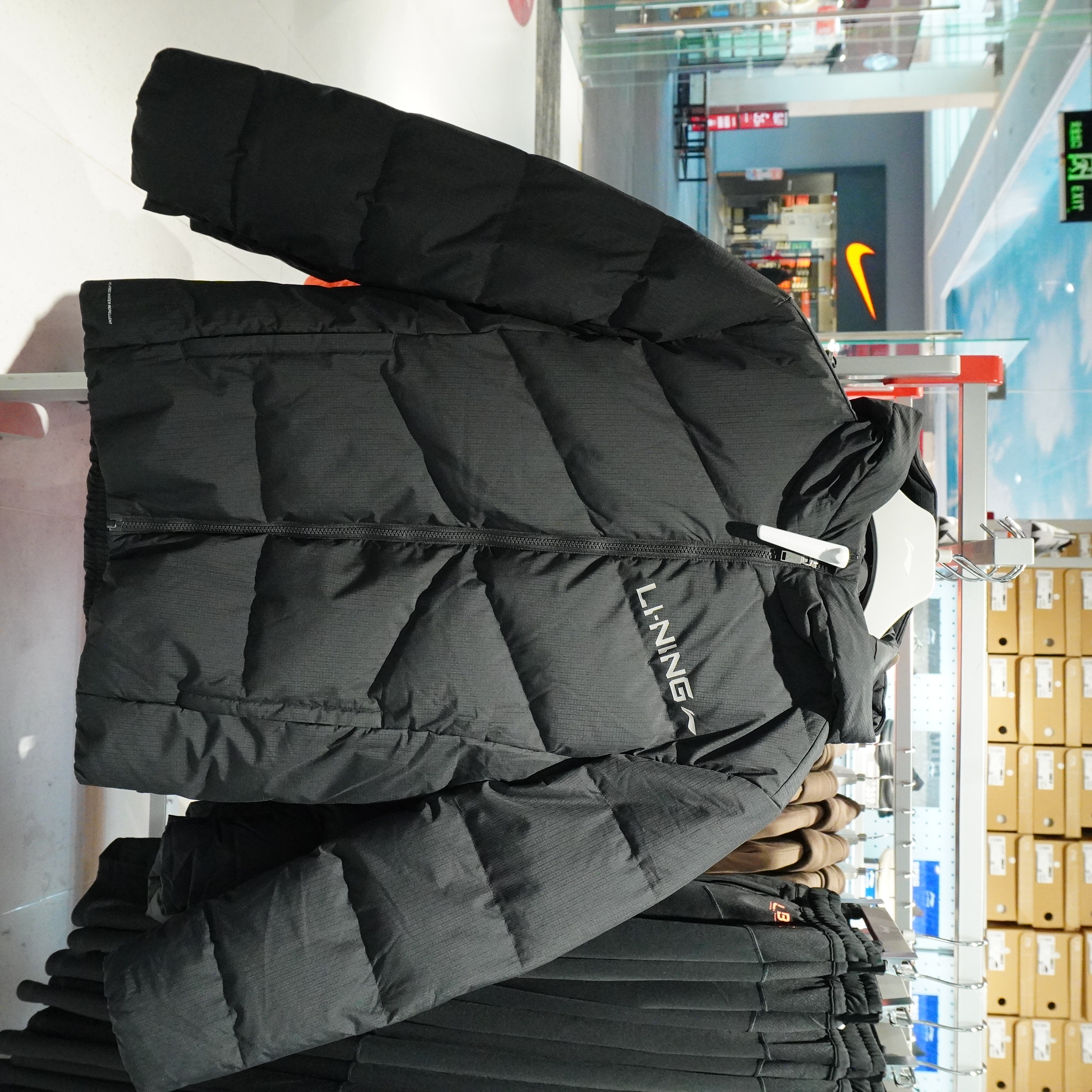 李宁保暖耐磨连帽短款男防泼水