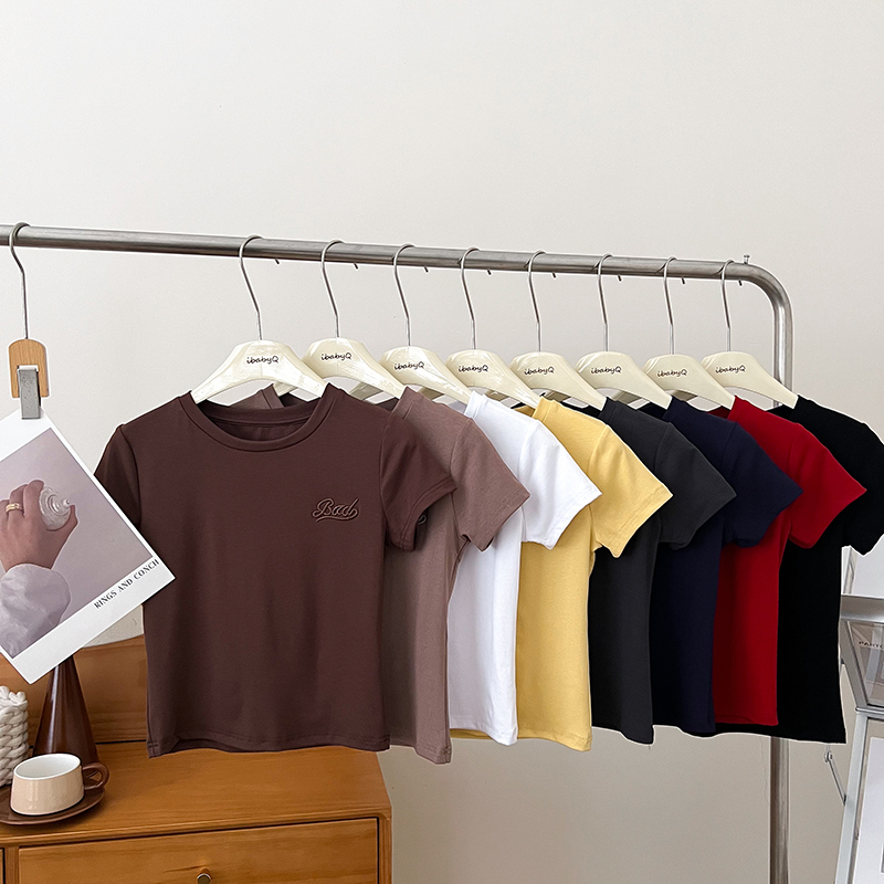 刺绣字母圆领套头短袖t恤上衣